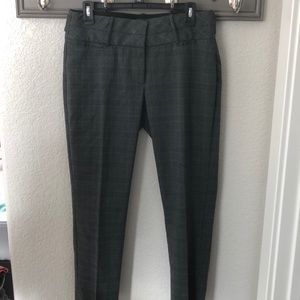EUC Maurice’s 7/8 Plaid Trousers